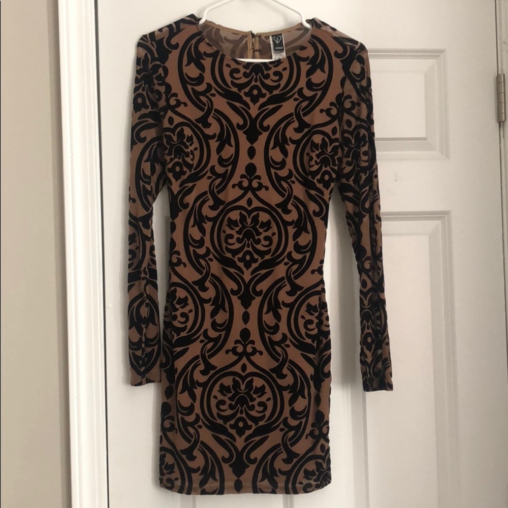 Windsor Nude & Black Bodycon Dress